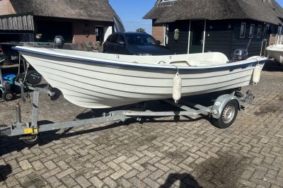 Ryds 465 met Yamaha 8 PK Buitenboordmotor