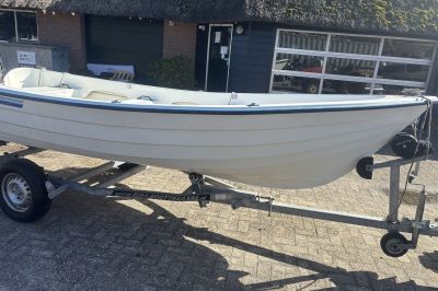Ryds 465 met Yamaha 8 PK Buitenboordmotor
