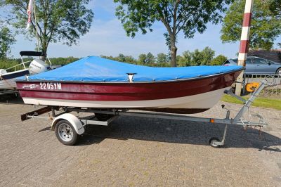 Nicky 420 met 20 pk Honda en trailer!