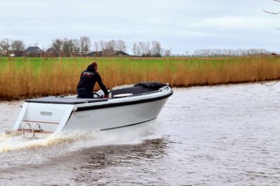 Reitdieper 600 Tender – Ruime en comfortabele tendersloep