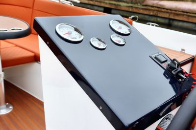 Reitdieper 630 Tender – Ruime en luxe tendersloep voor 8 personen