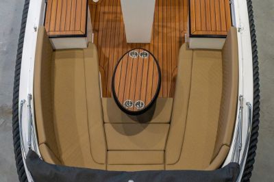 Reitdieper 634 Tender – Comfortabele en ruime tendersloep voor 8 personen