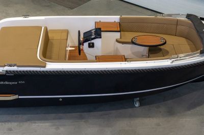 Reitdieper 634 Tender – Comfortabele en ruime tendersloep voor 8 personen