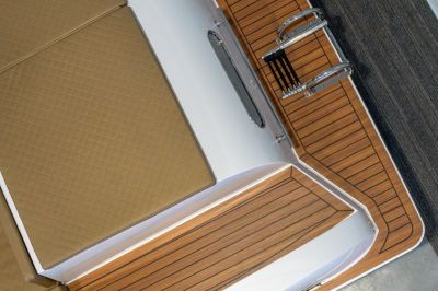 Reitdieper 634 Tender – Comfortabele en ruime tendersloep voor 8 personen