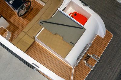 Reitdieper 634 Tender – Comfortabele en ruime tendersloep voor 8 personen