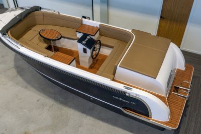 Reitdieper 634 Tender – Comfortabele en ruime tendersloep voor 8 personen