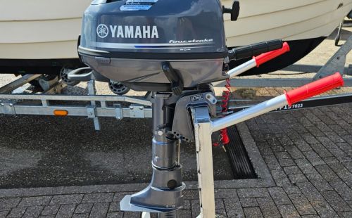 Yamaha F6CMHS